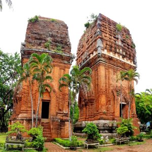 Tháp đôi Quy Nhơn